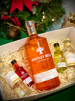 Gift Box - Whitley Neill Blood Orange Gin with 2 London Essence Tonics & Raspberry Gin Mini and Quince Gin Mini